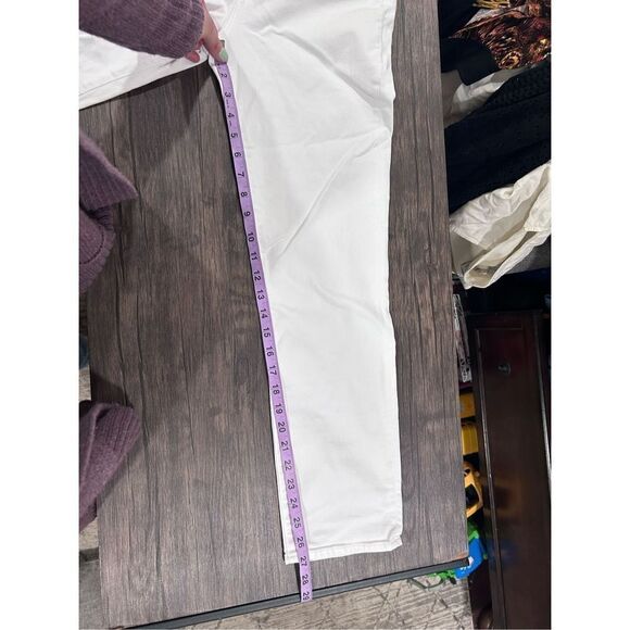 3x1 Made Here Button & Zip Fly Five Pocket Style Flat Front Jeans White Size 28 - Picture 12 of 12